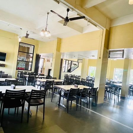 Hotel Manik Moti Lonavala Luaran gambar