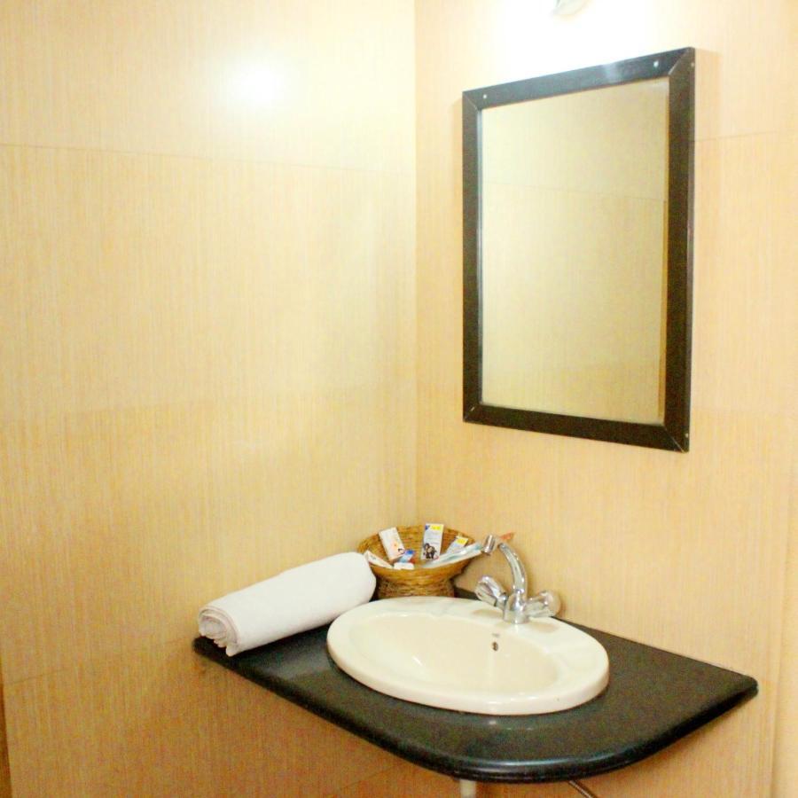 Hotel Manik Moti Lonavala Luaran gambar