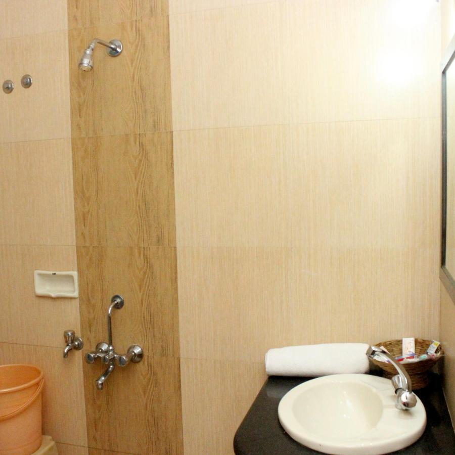 Hotel Manik Moti Lonavala Luaran gambar