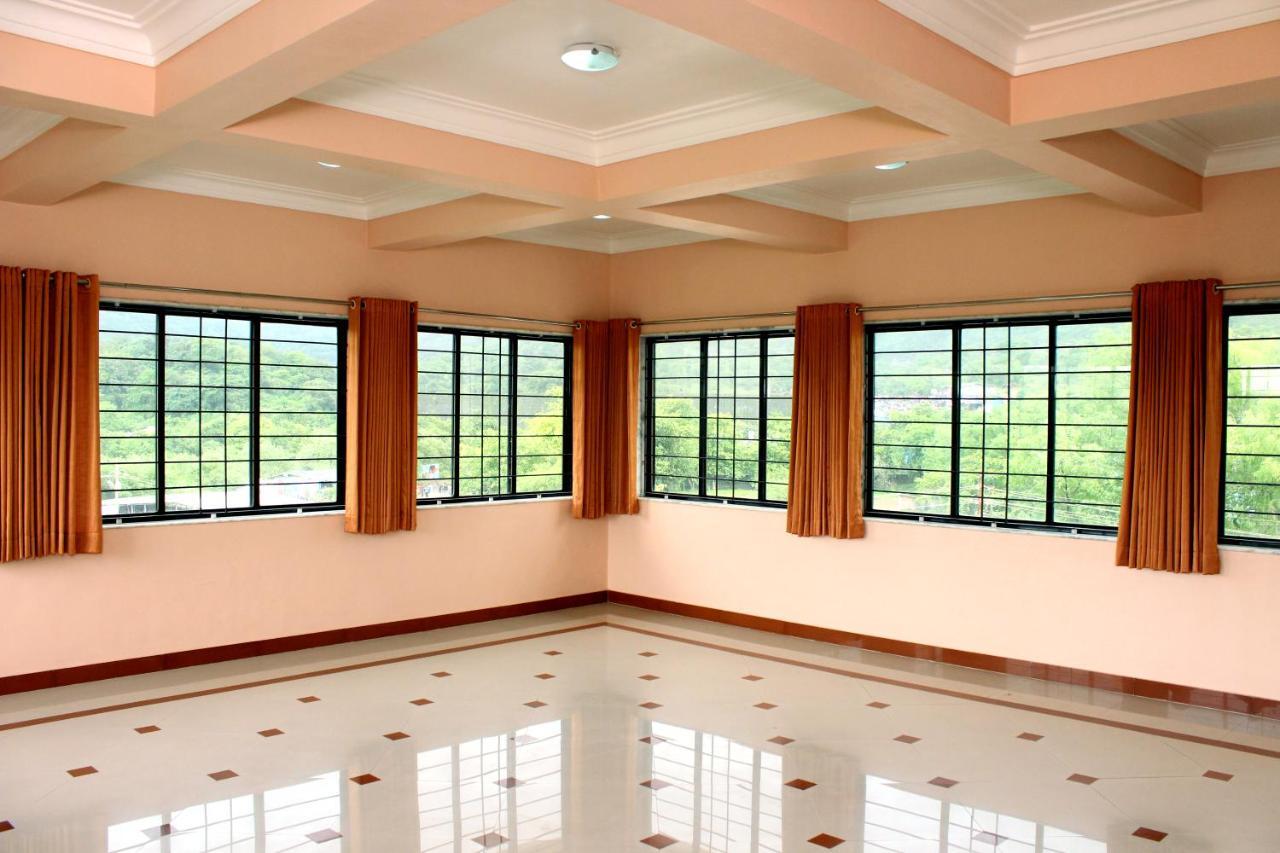 Hotel Manik Moti Lonavala Luaran gambar