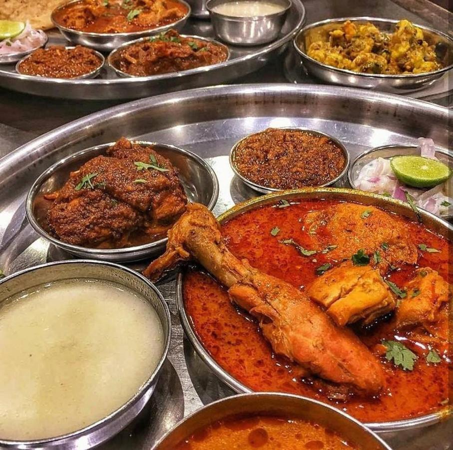Hotel Manik Moti Lonavala Luaran gambar