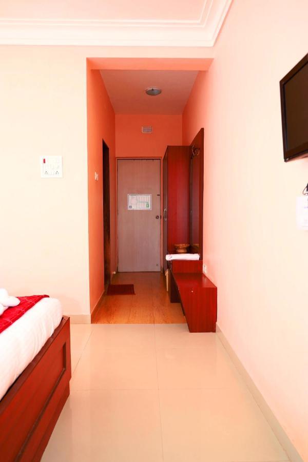 Hotel Manik Moti Lonavala Luaran gambar